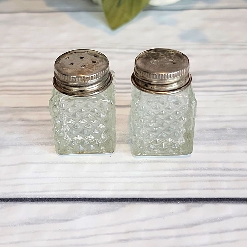 Vintage unbranded miniature diamond cut glass salt and pepper shakers